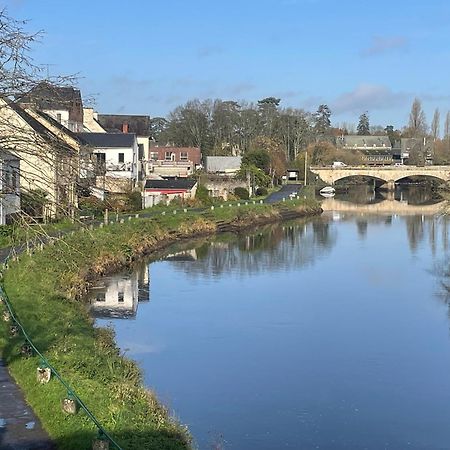 Apartamento Les Berges De L'Oust Malestroit Exterior foto
