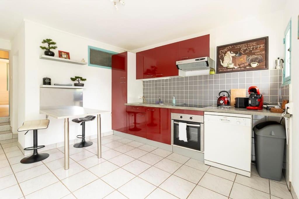 Apartamento Les Berges De L'Oust Malestroit Exterior foto